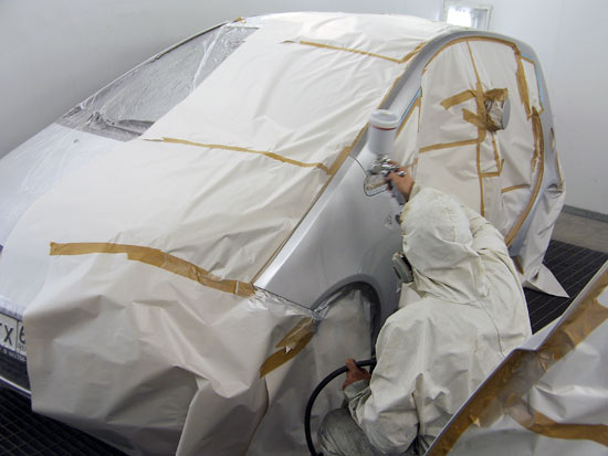 Окраска автомобиля в окрасочно-сушильной камере USI Italia